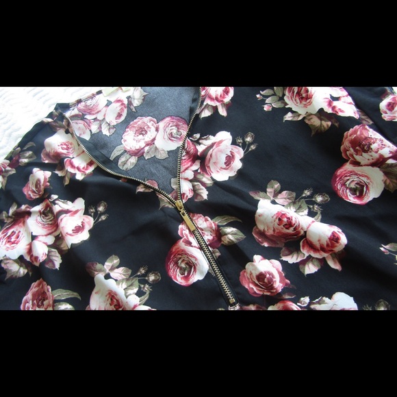 Wishful Park Rose Mini Dress With Belt Super Cute - Picture 5 of 8